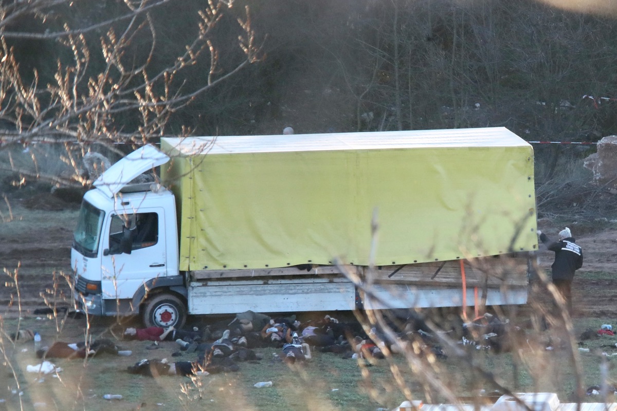 Mueren asfixiados 18 inmigrantes en un camión abandonado en Bulgaria