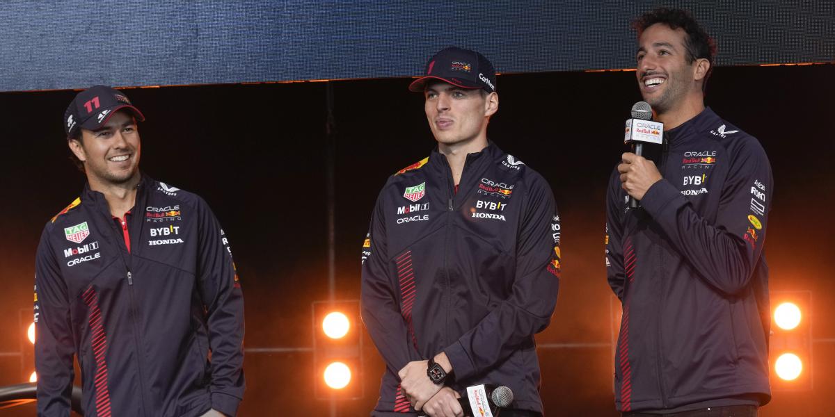 Pérez, sobre Verstappen: "Hay que trabajar en equipo"