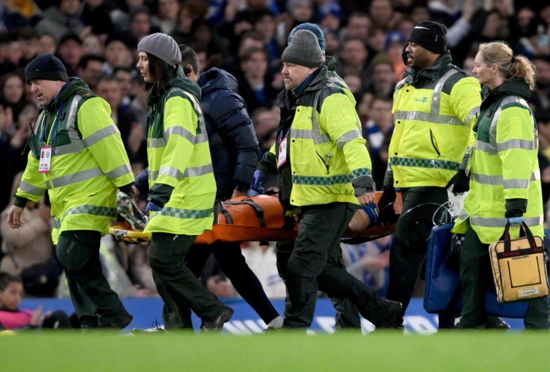 Premier League: César Azpilicueta recibe el alta tras sufrir una conmoción cerebral
