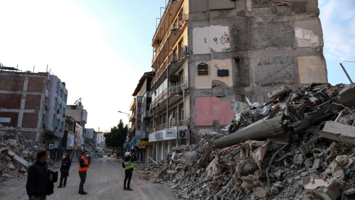 Reabren escuelas en Siria tras el terremoto que sembró destrucción