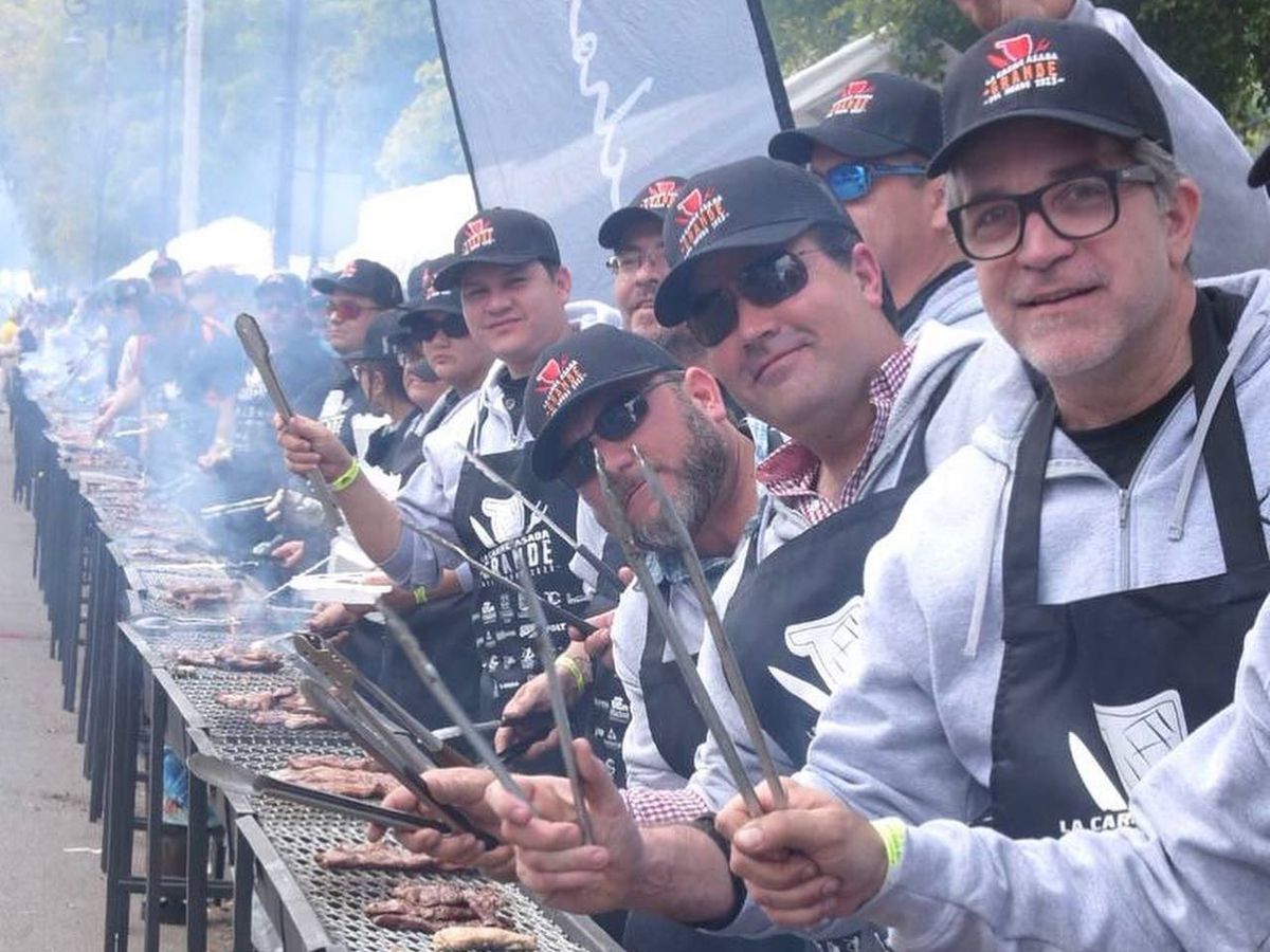 Sonora consigue el Récord Guinness al mayor número de gente asando carne al mismo tiempo