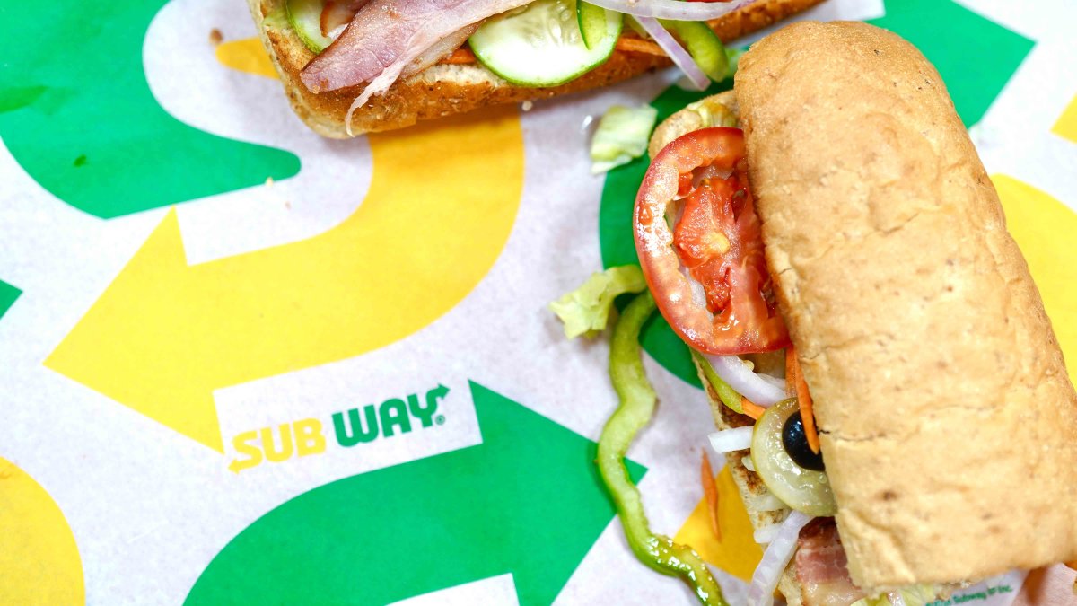 Subway comenzará a rebanar la carne de sus sándwiches
