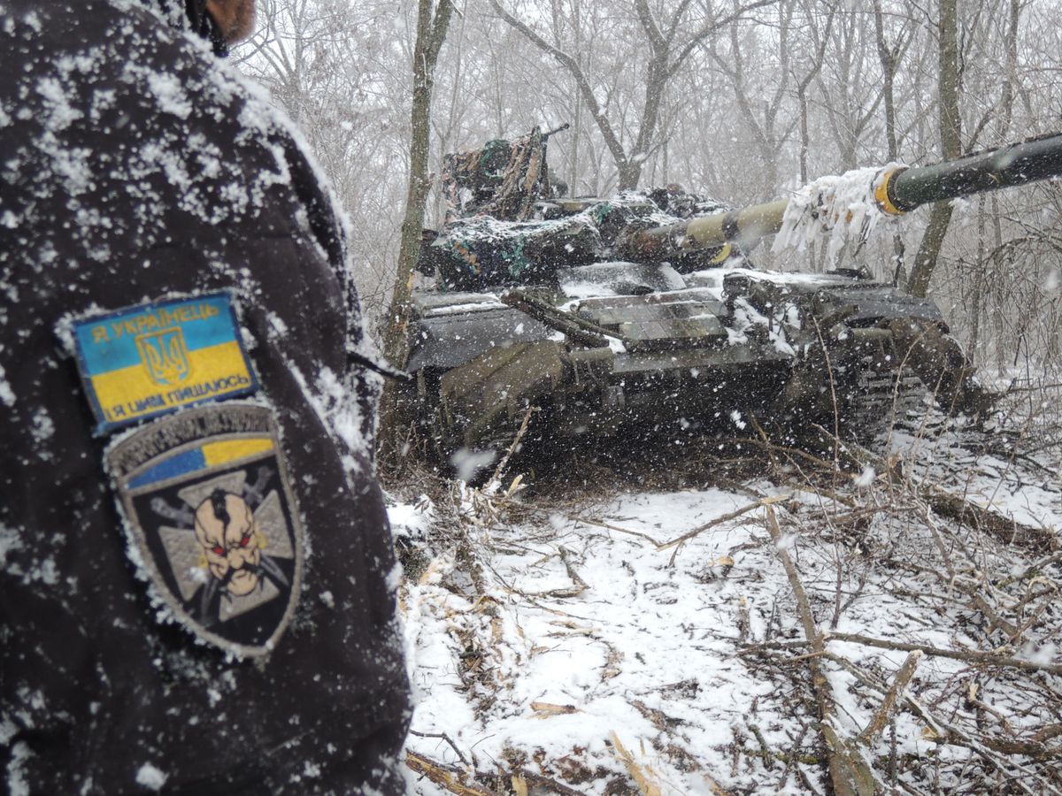 Un militar ucranio: “La ofensiva rusa consiste en enviar más y más soldados a morir”