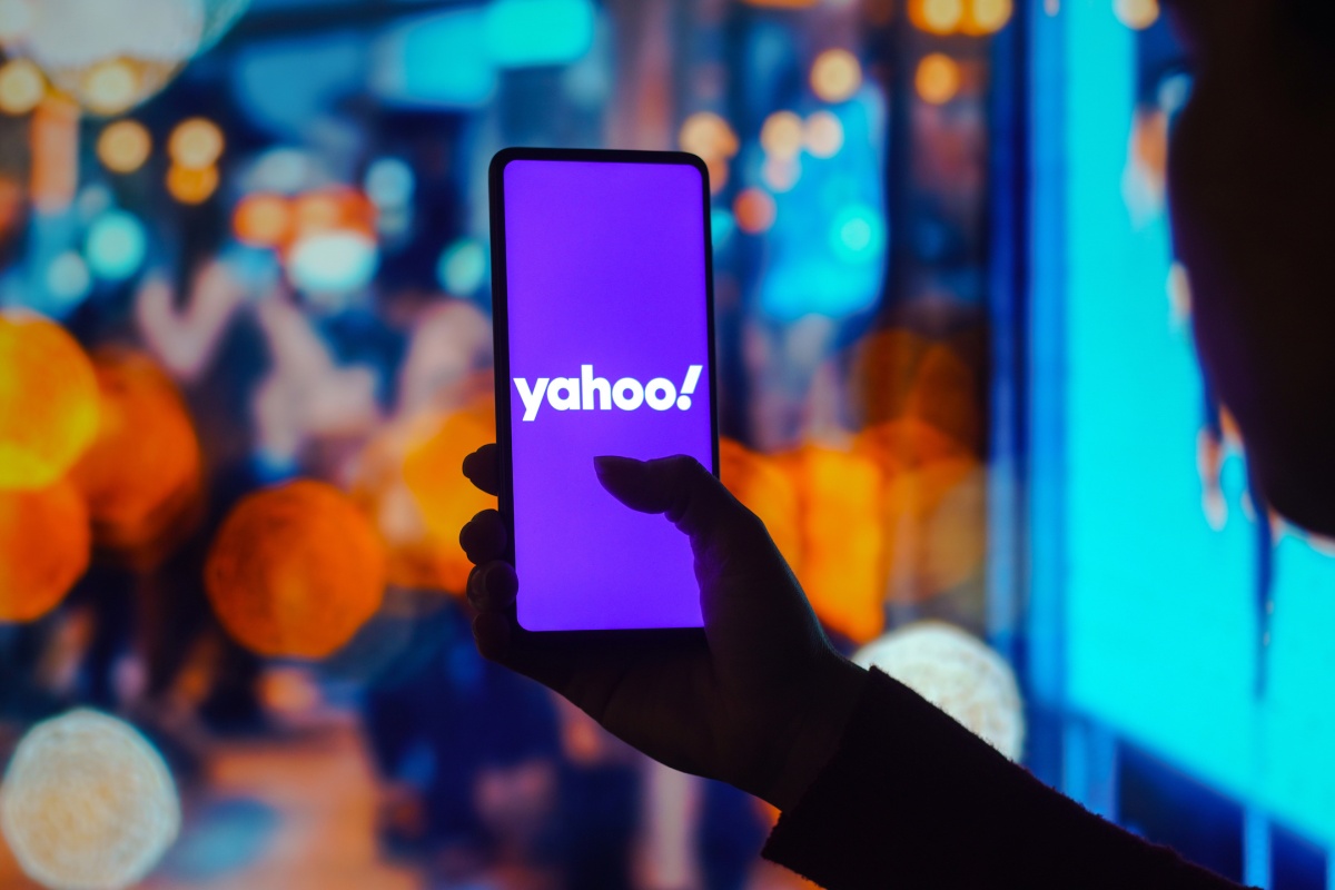 Yahoo despedirá al 20% del personal, o 1600 personas