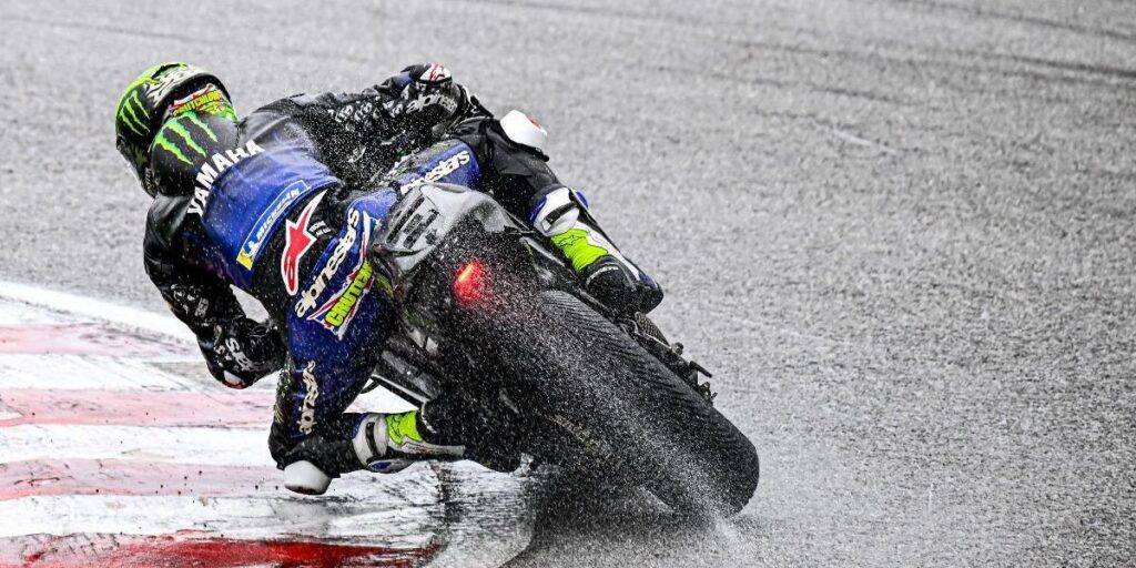 Yamaha sigue mandando en el Shakedown de Sepang en una jornada marcada por la lluvia