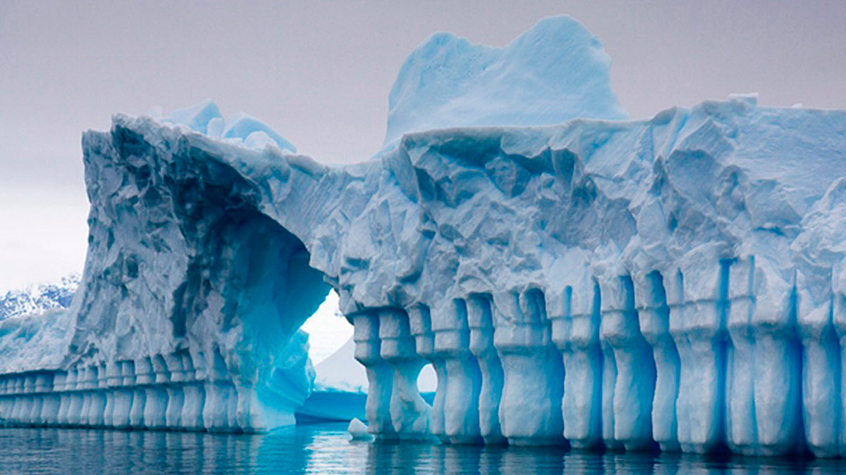 ¿Qué existe bajo el hielo de la Antártida?