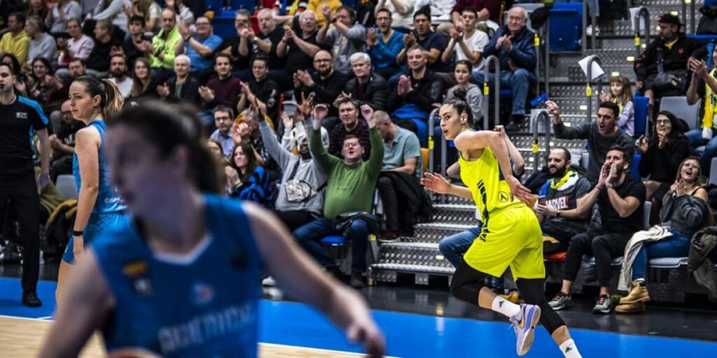 77-56: El Avenida cae con estrépito en Praga