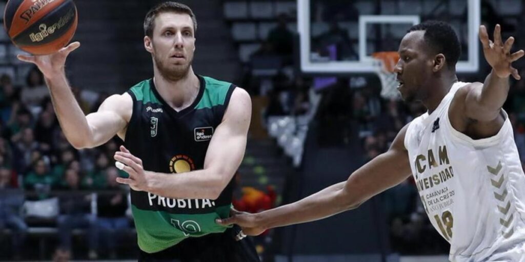 94-68: El Joventut apaliza al UCAM Murcia con una imponente segunda parte