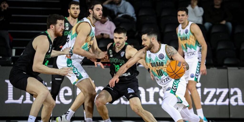 95-89: El Bilbao cae en Estambul y se aboca al milagro