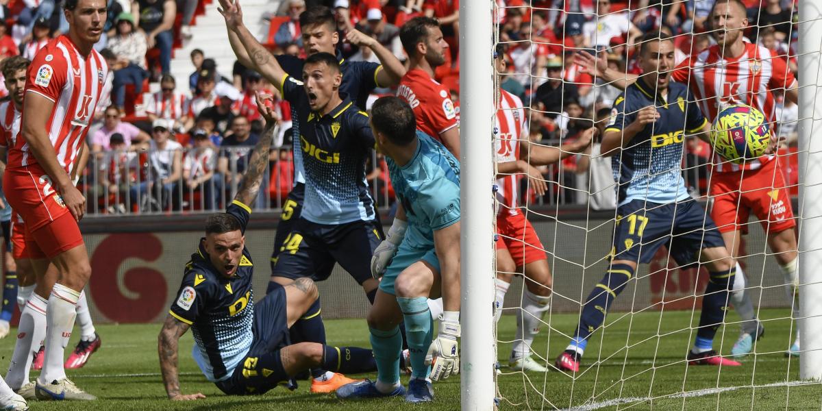 Almería - Cádiz, en directo | El partido de LaLiga Santander de fútbol, en vivo