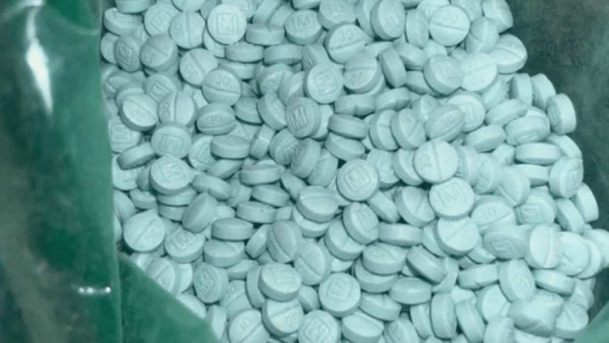 Aumentan las muertes de hispanos por sobredosis de fentanilo en EEUU