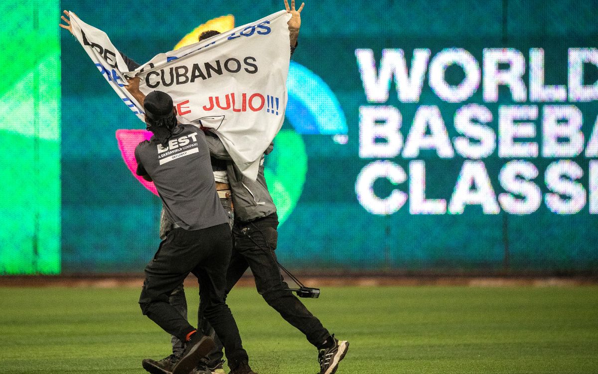 Clásico Mundial: 4 detenidos por protesta en partido Cuba-EU