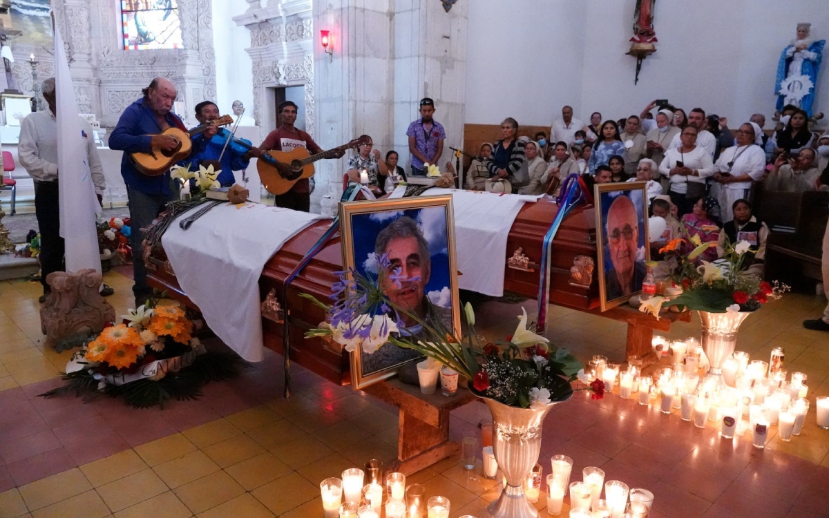 Condicionaron entregar cuerpos de jesuitas por salida del Ejército de Chihuahua: AMLO