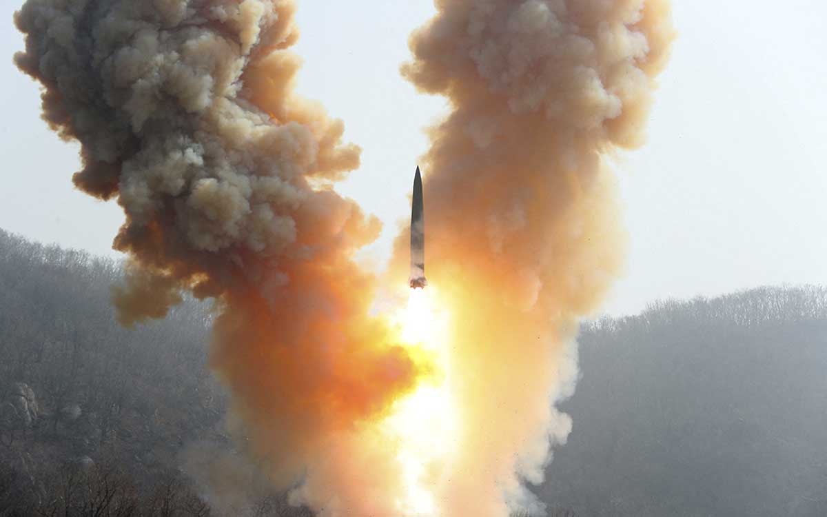 Corea del Norte lanza varios misiles de crucero hacia el mar de Japón