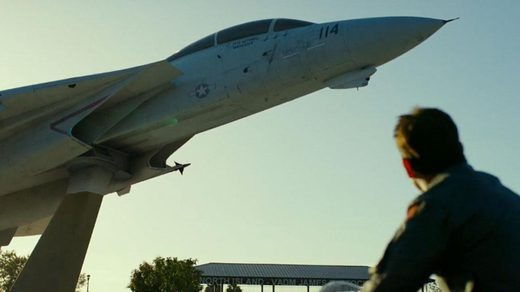 Crítica de ‘Top Gun: Maverick’: Tom Cruise resucita el blockbuster