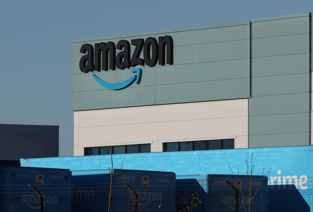 Amazon en conversaciones para ofrecer un servicio móvil gratuito o de bajo costo a los clientes de Prime, según un informe