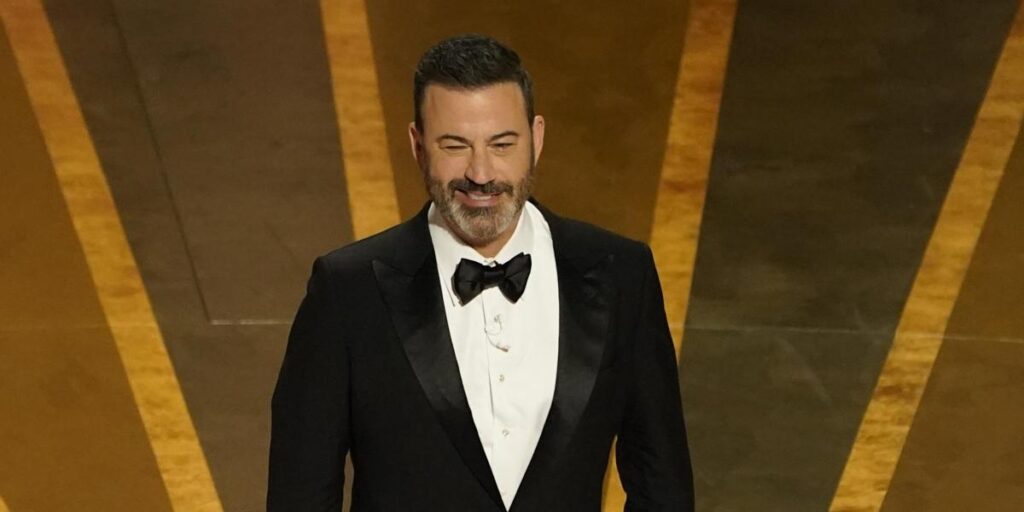 El 'dardo' de Jimmy Kimmel a Will Smith y a la Academia en su discurso de los premios Oscar