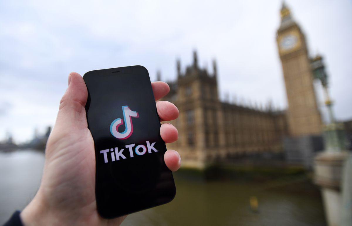 El Reino Unido prohíbe el uso de TikTok en los móviles contratados por el Gobierno