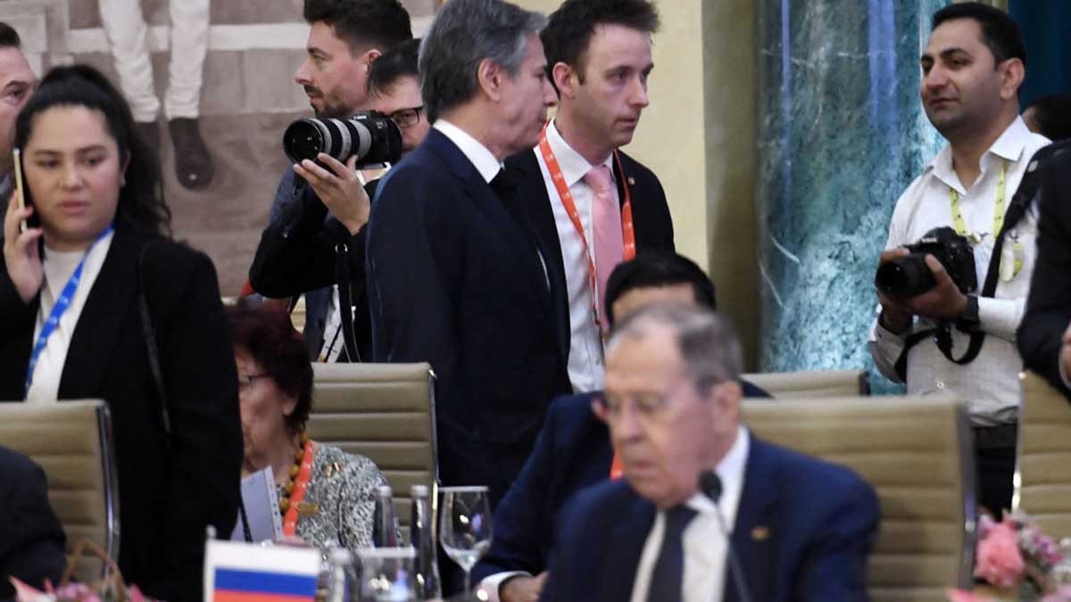 El secretario de Estado de Estados Unidos, Antony Blinken, y el ministro de Exteriores de Rusia, Sergey Lavrov, se reúnen