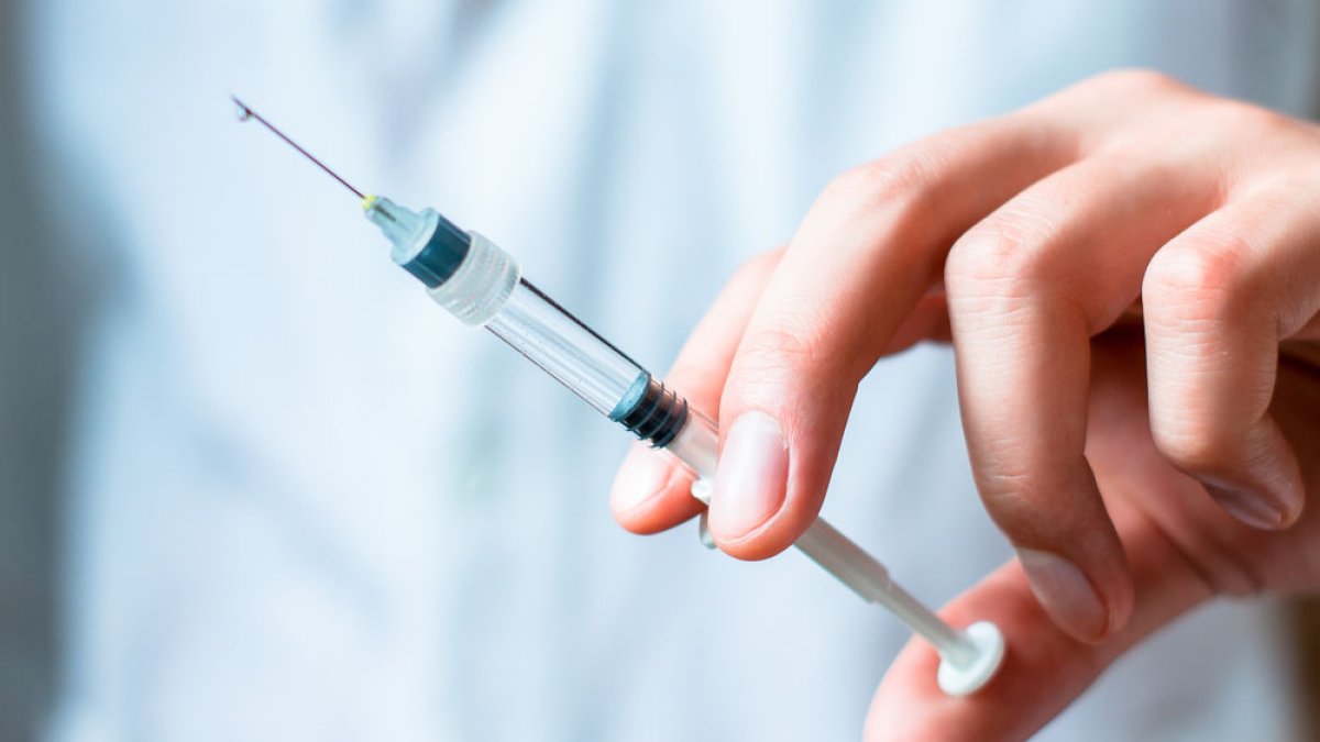 España: demandan a enfermera por falsificar registros de vacunas