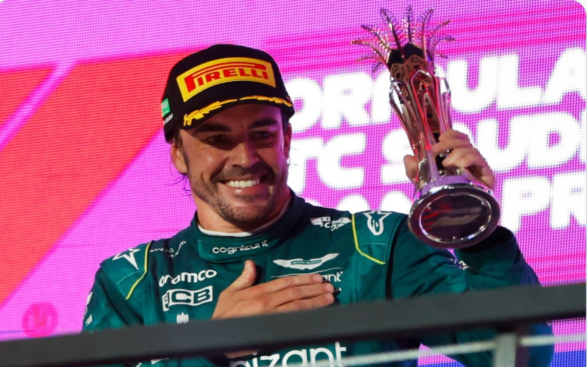 F1: Recupera Fernando Alonso el tercer lugar en Yeda, tras retirar FIA la sanción  | Video