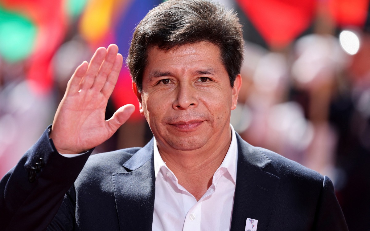 Fiscalía de Perú allana casa de ex primera ministra y oficinas de diputados