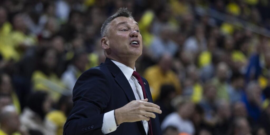 Jasikevicius: "Sacamos al público del partido"