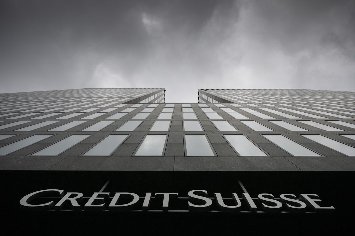 La crisis de Credit Suisse provoca un nuevo brote de pánico en el sistema financiero