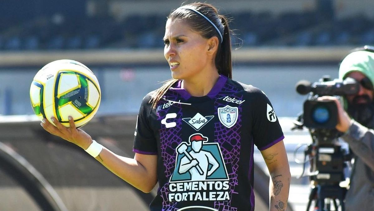 La futbolista mexicana Selene Cortés también denuncia acoso en las redes: “No esperemos a que esto se vuelva normal”