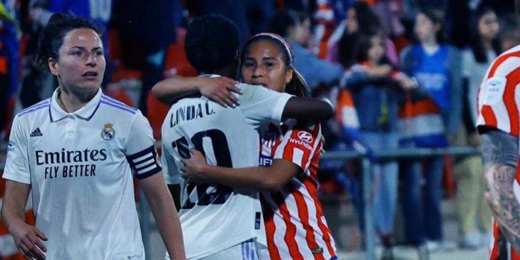 Linda Caicedo y Leicy Santos: saltaron chispas en el derbi madrileño