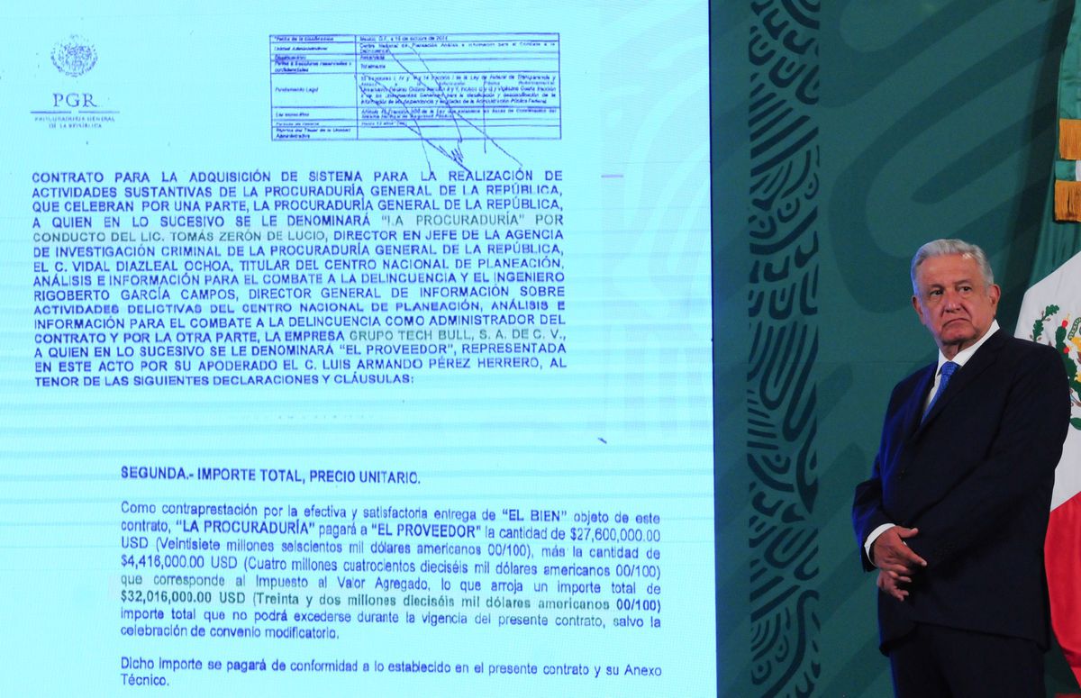 López Obrador dice que el Ejército no espió con Pegasus a periodistas y activistas, sino que se hizo “investigación”