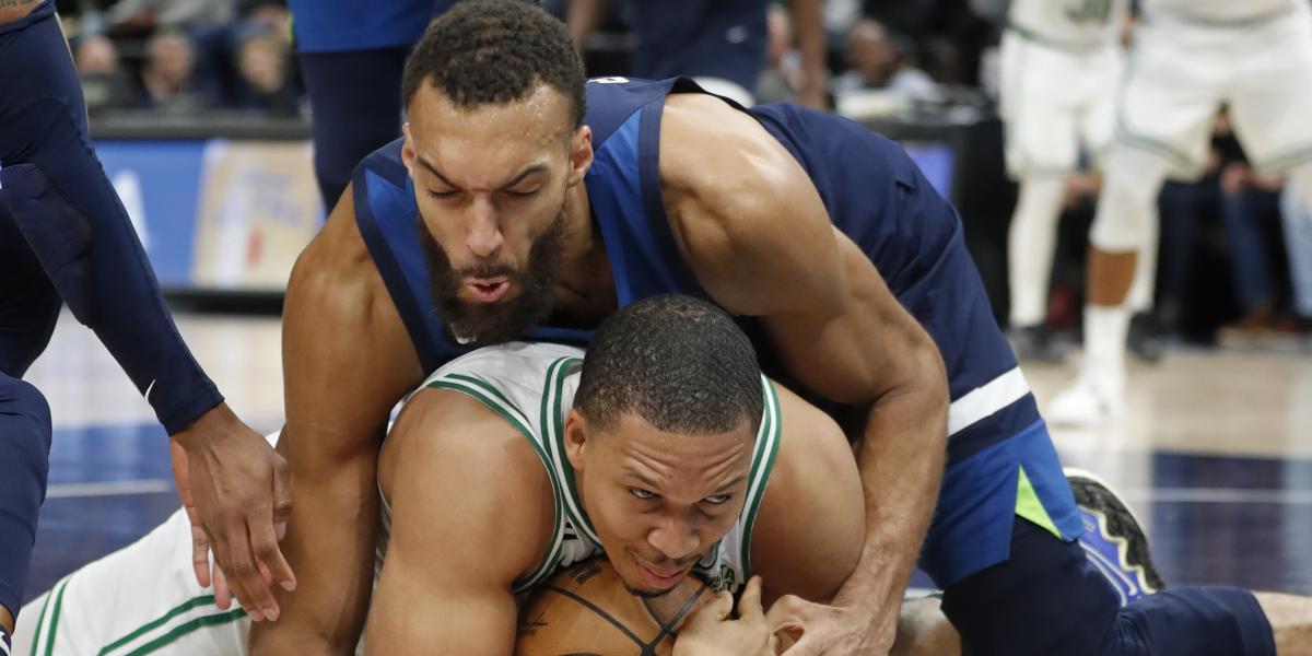 Los Celtics resisten a los Timberwolves con polémica