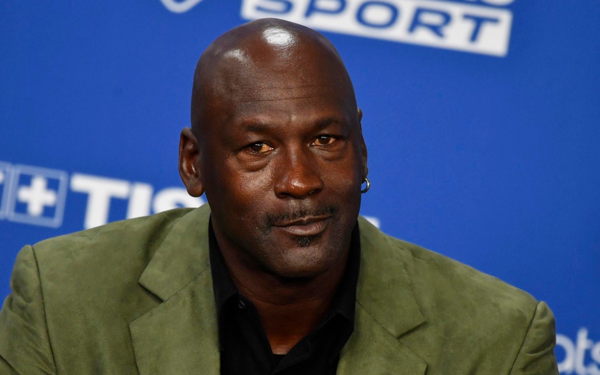 NBA: Michael Jordan negocia su salida como máximo accionista de los Hornets