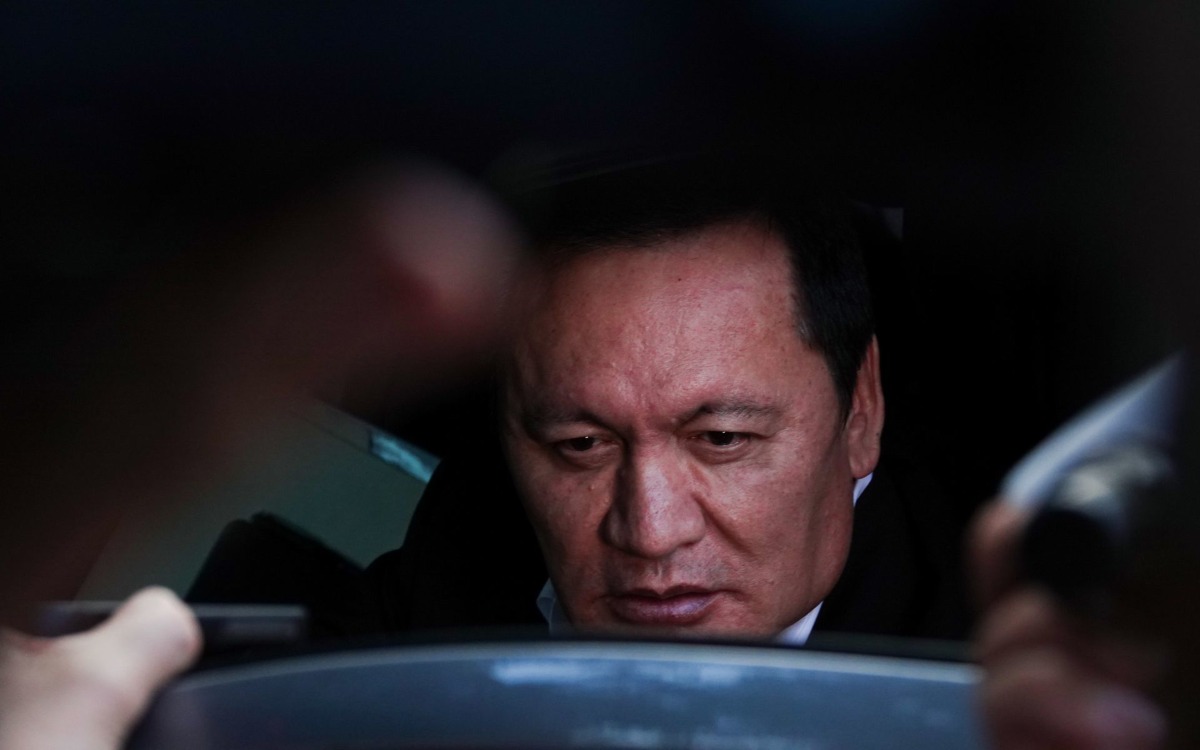 Osorio Chong descarta desafiliarse del PRI; Mancera le abre las puertas en el PRD