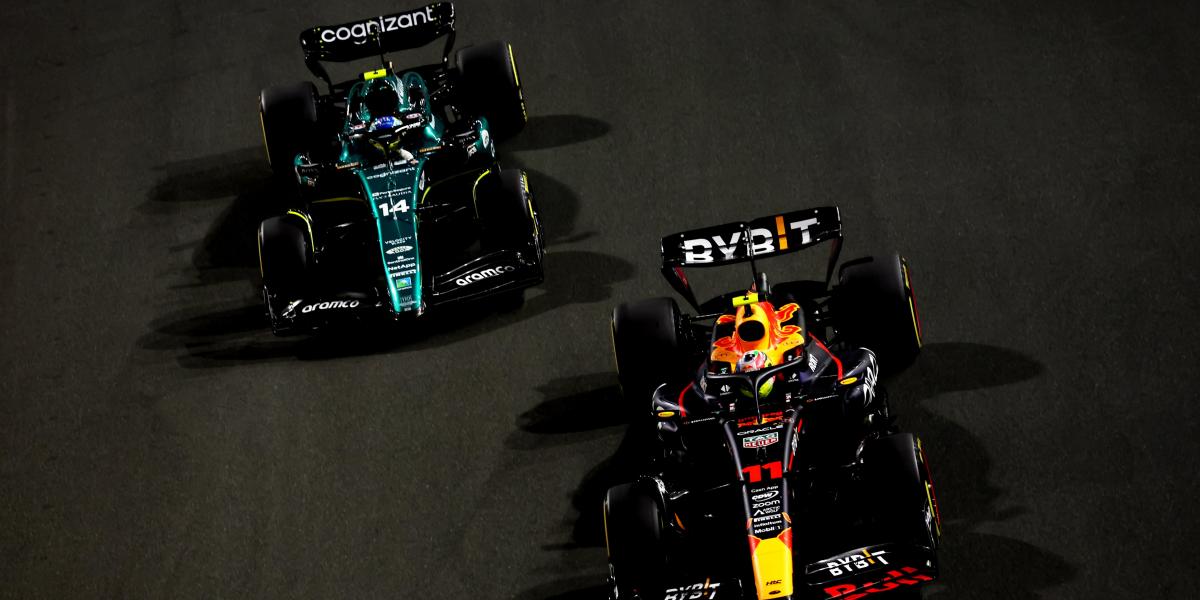 Pérez gana ante Verstappen en Jeddah y una sanción le quita el podio a Alonso