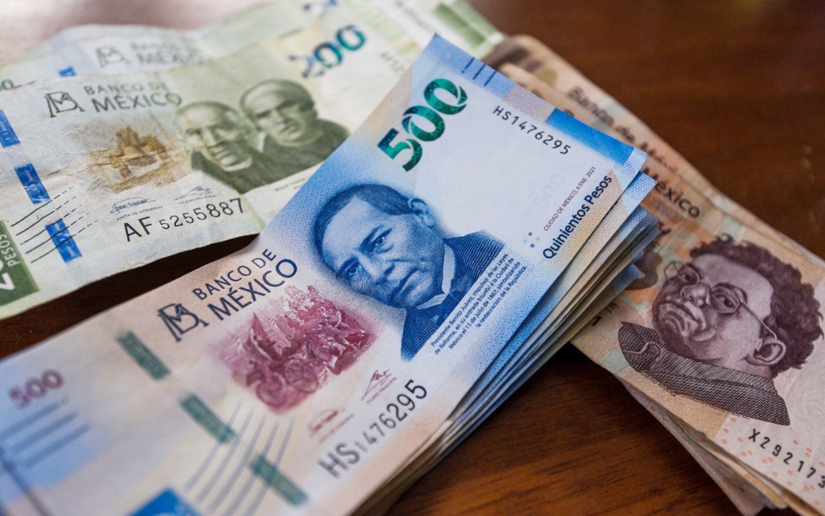 Peso mexicano está estable ante crisis bancaria: AMLO