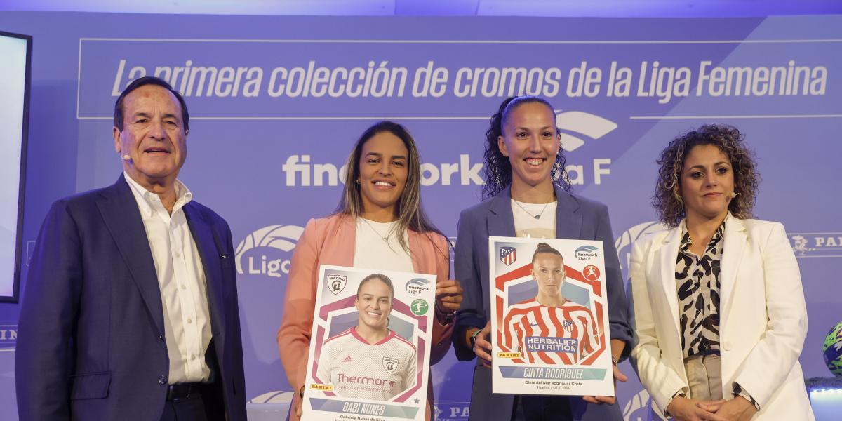 Puesta de largo del álbum de cromos de la Liga Femenina