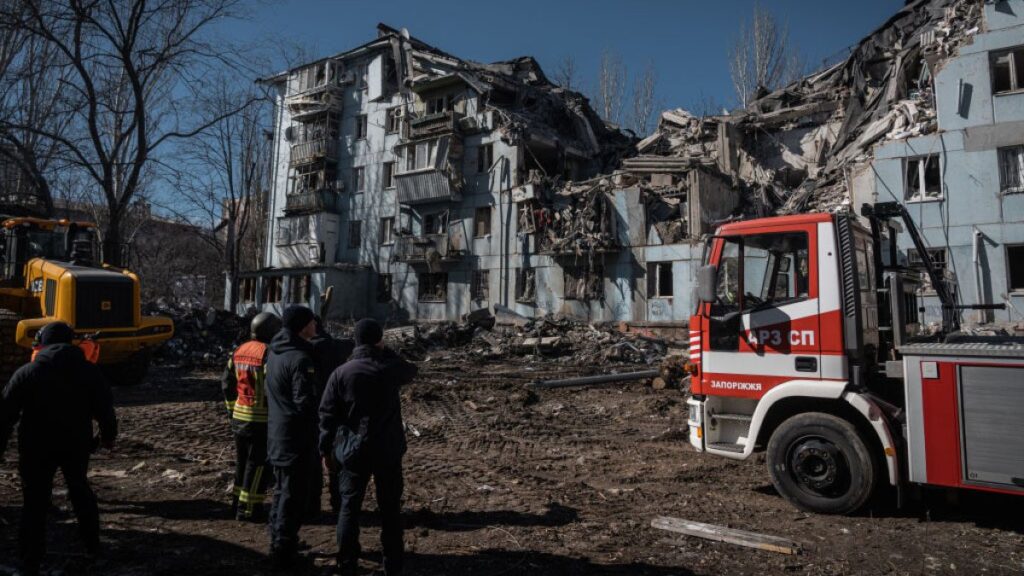 Saboteadores ucranianos atacan aldeas en el oeste de Rusia, según el Kremlin