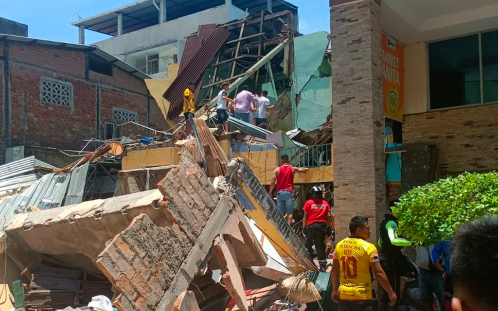 Sismos en Ecuador y Perú dejan al menos 15 fallecidos
