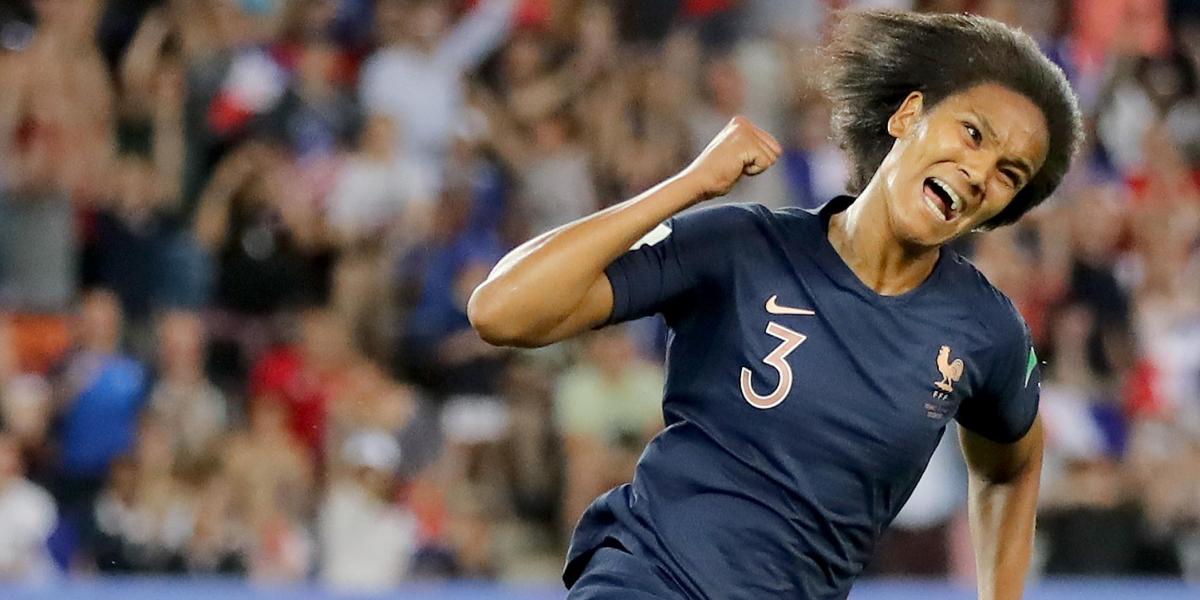 Wendie Renard da marcha atrás