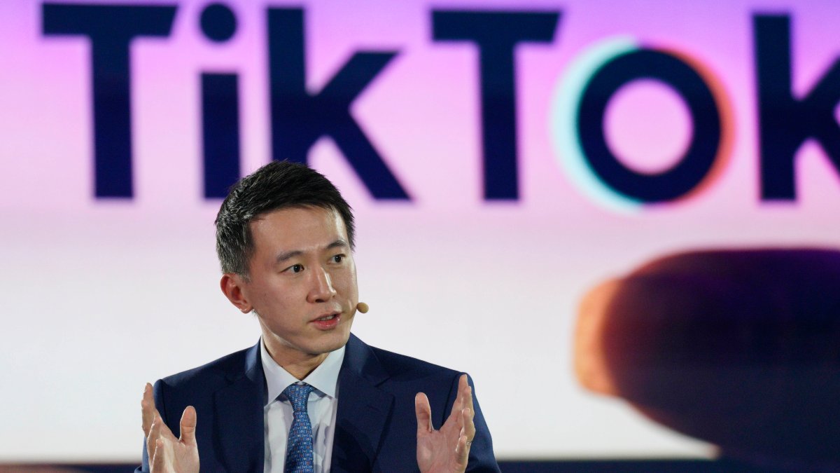 el CEO de TikTok Shou Zi Chew planea revelar nuevos datos al Congreso de la app