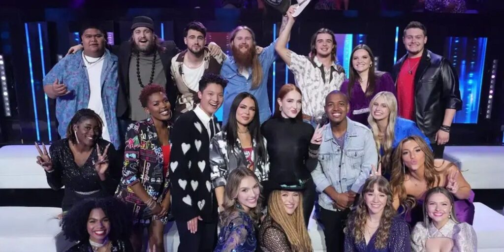 American Idol Season 21 Top 20 Group Photo