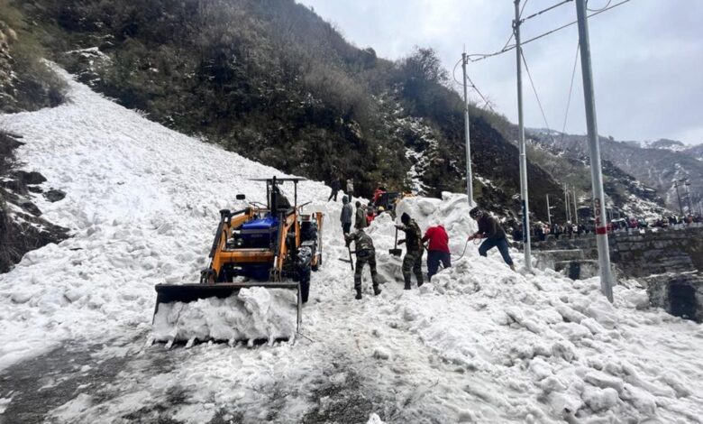 Avalancha en la cordillera del Himalaya deja al menos siete turistas muertos