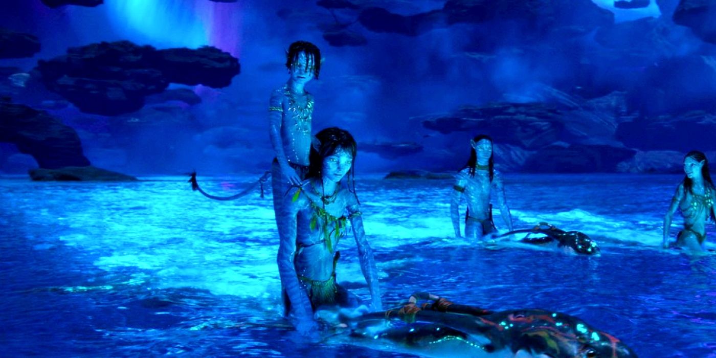 Kiri and Tuk on an ilu in Avatar: The Way of Water.