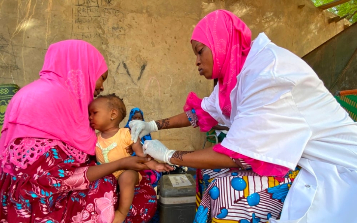 Caída en vacunación infantil expone al mundo a más epidemias