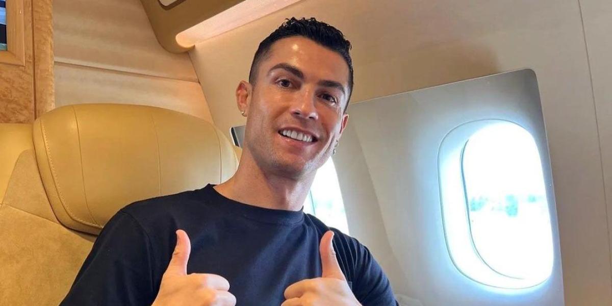 Cristiano Ronaldo presume de su reloj de más de 715 mil euros