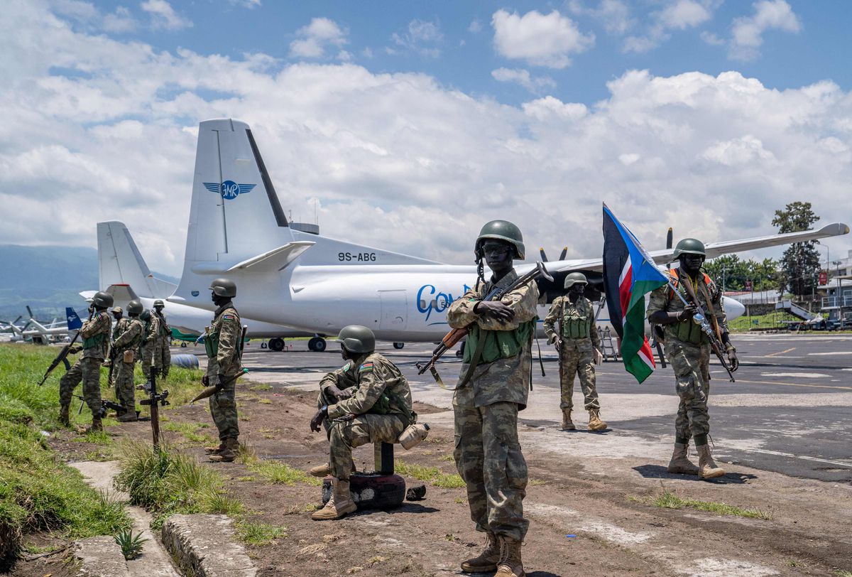 El despliegue de una fuerza militar africana en Congo frena el avance del grupo rebelde M23