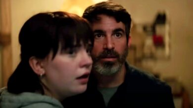 Sophie Thatcher and Chris Messina looking afraid in The Boogeyman.
