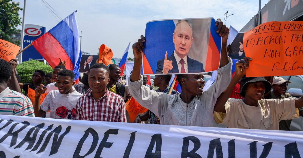 'Gloria a Putin': cómo se difunden las narrativas prorrusas en África