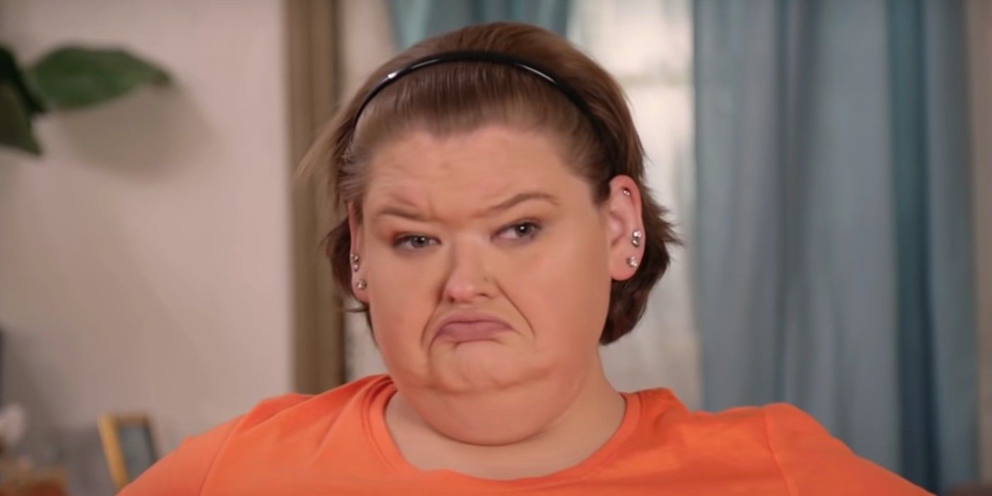 Amy Slaton 1000-lb Sisters wearign orange shirt frowning